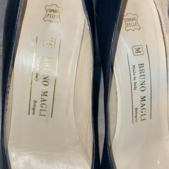 Bruno Magli pumps - Picture 3 of 7